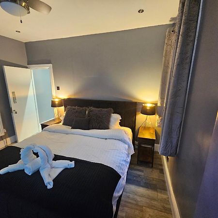 Tamarind Cove & Barrons Hotel Blackpool Esterno foto